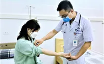 Cảnh báo bệnh thủy đậu biến chứng ở trẻ nhỏ và người lớn