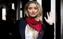 Vợ cũ Johnny Depp chỉ trích Amber Heard một năm sau vụ kiện ồn ào