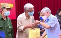 Đề xuất tăng mức tặng quà với người có công
