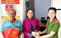 Người đàn ông được trả lại tài sản gần 130 triệu đồng bỏ quên trên xe buýt