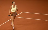 Aryna Sabalenka và Ons Jabeur vào tứ kết Stuttgart mở rộng