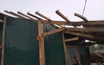 Mưa to kèm giông lốc ở Bắc Kạn