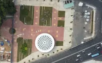 Tháo dỡ rào chắn Metro ở TP Hồ Chí Minh