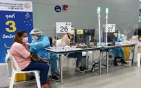 Thái Lan khuyến khích người dân tiêm vaccine phòng COVID-19 và cúm