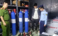 Tạm giữ trên 100 bình khí NO2 dùng sản xuất bóng cười
