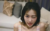 Khả Ngân bất ngờ với tiết trời Hà Nội