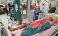 Cà Mau: 1 người tử vong, 5 người nhập viện do ngộ độc rượu