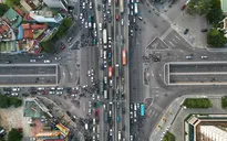 Mật độ giao thông tại Thủ đô tăng cao trước kỳ nghỉ lễ, nhà ga, bến xe đông nghịt