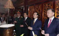 Chủ tịch nước Võ Văn Thưởng dâng hương tưởng niệm, tri ân các Vua Hùng