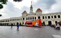 Hàng ngàn người dân tham quan miễn phí trụ sở HĐND- UBND TP Hồ Chí Minh