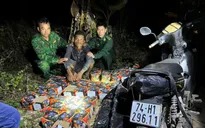 Bắt đối tượng vận chuyển pháo trái phép qua khu vực biên giới