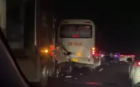 Va chạm liên hoàn trên cao tốc TP Hồ Chí Minh - Trung Lương
