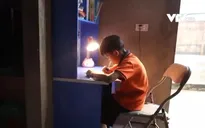 Cặp lá yêu thương: Món quà của mẹ