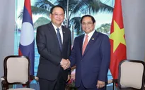 Thủ tướng Phạm Minh Chính gặp Thủ tướng Lào Sonexay Siphandone