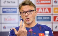HLV Philippe Troussier: "Ai xứng đáng hơn, chứng tỏ bản lĩnh tốt hơn sẽ là người chiến thắng sau cùng!"