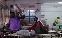 Nguồn lao động dồi dào, nhưng Ấn Độ lại thiếu nhân viên y tế
