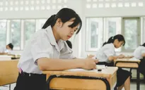 Trường học Singapore nới lỏng quy định đồng phục vì trời nóng