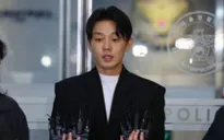 Cảnh sát xem xét cưỡng chế bắt giữ với Yoo Ah In