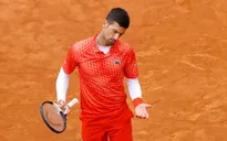 Novak Djokovic dừng bước tại tứ kết Italia mở rộng