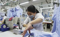 Doanh nghiệp xoay xở "giữ việc" cho người lao động