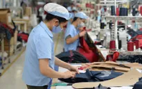 Doanh nghiệp “đói” đơn hàng, người lao động gặp khó