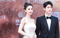 Dương Dương bất ngờ xuất hiện cùng Angelababy tại Lễ trao giải Hoa biểu