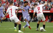 Real Madrid ngược dòng thành công trên sân của Sevilla