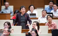 "Số cán bộ y tế phải trả giá cho COVID-19 quá lớn"