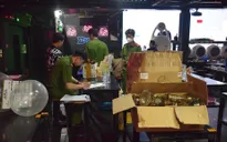 Nhiều quán bar, club tại "phố Tây" Bùi Viện bị xử phạt vì kinh doanh bóng cười, shisha