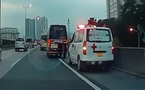 Công an Hà Nội xác minh xe khách không nhường đường xe cứu thương