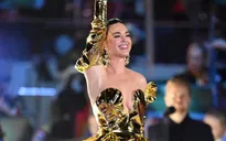 Katy Perry "bùng cháy" trong concert mừng lễ đăng quang của Vua Charles