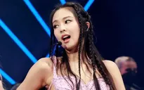 Jennie (BLACKPINK) rời khỏi sân khấu ngay giữa buổi diễn vì vấn đề sức khỏe