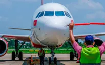 Đề xuất tăng giá trần vé máy bay nội địa