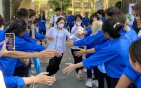 Muôn vàn cung bậc cảm xúc trong kỳ thi tuyển sinh vào lớp 10 tại Hà Nội năm 2023