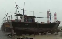 Ấn Độ chạy đua đối phó với bão Biparjoy
