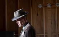 Christopher Nolan gọi Oppenheimer là bom tấn cuối cùng về "sự sống còn của thế giới"