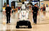 Cảnh sát Singapore triển khai robot hỗ trợ tuần tra