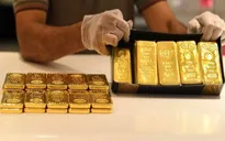 Sức mạnh của đồng USD và triển vọng lãi suất của Mỹ chi phối thị trường vàng