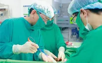 Cứu trẻ mắc tim bẩm sinh nặng ngay từ khi chào đời