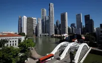 Singapore lần đầu tiên trở thành thành phố đắt đỏ nhất về hàng hóa và dịch vụ
