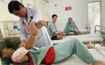Cảnh báo nguy cơ nhiễm độc từ việc tự mua thuốc điều trị