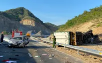 Tai nạn nghiêm trọng trên cao tốc Cam Lâm - Nha Trang, 4 người thương vong