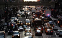 New York chuẩn bị tính phí xe cộ đi vào trung tâm