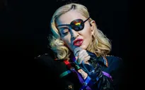 Madonna tập luyện 12 giờ mỗi ngày trước khi vào viện cấp cứu