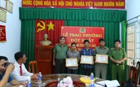 Khen thưởng người dân dũng cảm bắt cướp tại cửa hàng viễn thông ở Bình Dương