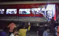 Tai nạn tàu hỏa ở Ấn Độ: Số người chết tăng lên 233, 900 người khác bị thương