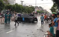 Ô tô tông hàng loạt phương tiện, 3 người bị thương