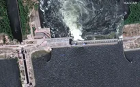 Vụ nổ đập thủy điện ở Kherson: Tổng thống Ukraine triệu tập họp khẩn