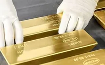 Giá vàng cắm đầu lao dốc