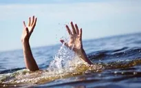 Khen thưởng đột xuất 3 học sinh dũng cảm cứu bạn đuối nước